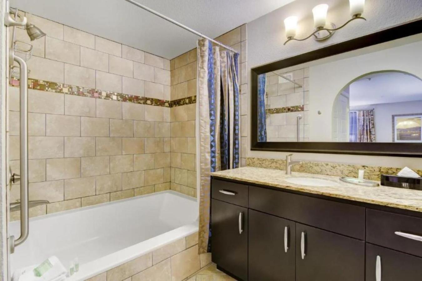 Close To The Strip 1bd Ideal For Families Or Friends Gateaway Holiday home *
